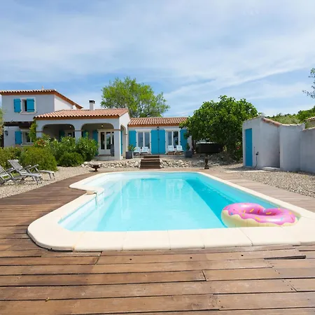 Stylish Family In Félines-Minervois