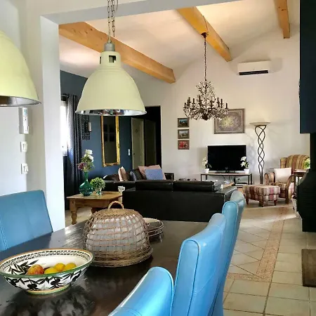 Spacious With Private Swimming Pool فيلة Félines-Minervois